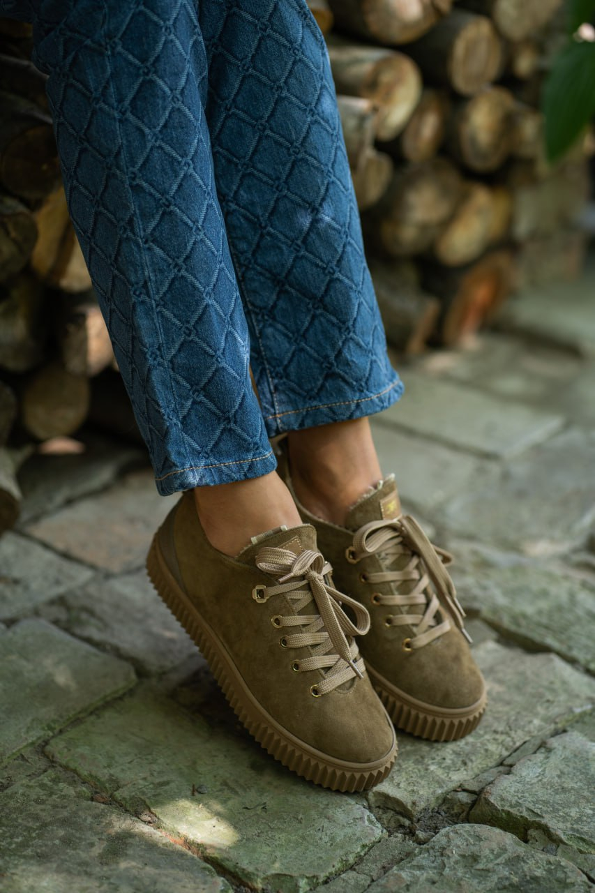 Кеди замшеві коричневі з хутром